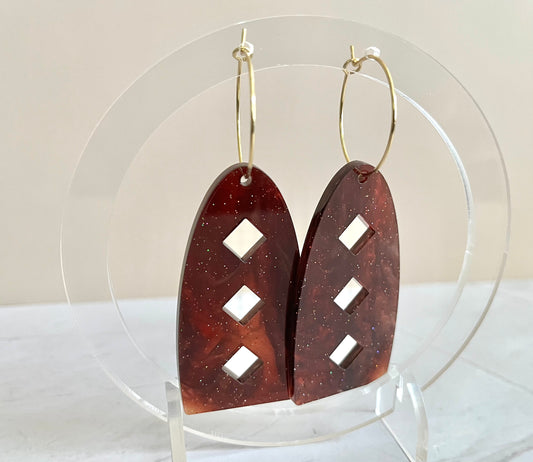 Arch Cutout Earrings: Brown Orbit