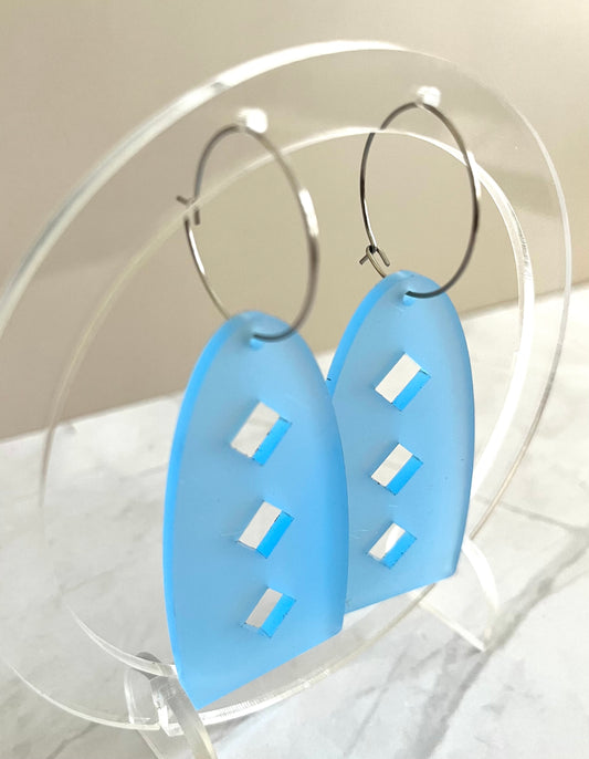 Arch Cutout Earrings: Frosted Sky